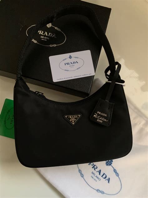 prada czarna torebka|prada totes for women.